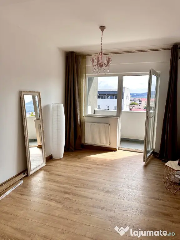 Apartament de 2 camere, finisat, loc de parcare, zona Lidl - Floresti (Cluj)
