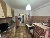 Apartament cu 3 camere, de , zona Brailei, Kauffland