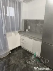 Apartament de inchiriat 2 camere, zona Vivo 