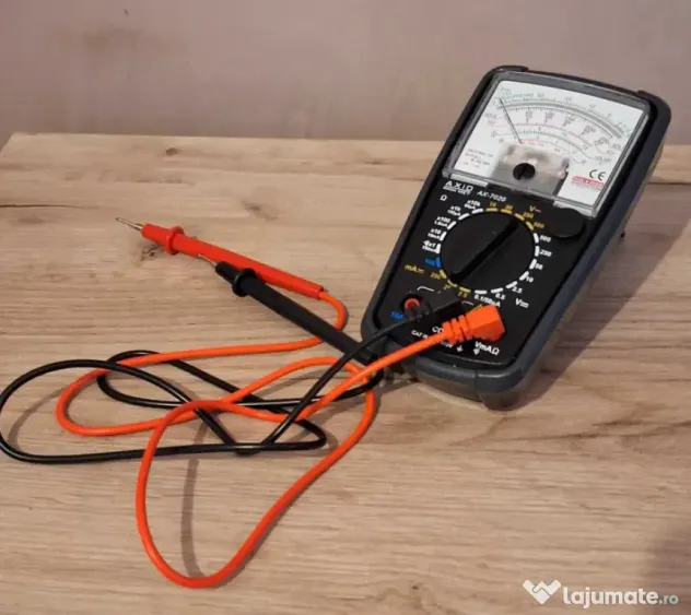 Multimetru analogic Axiomet AX-7020