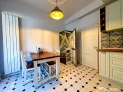 Apartament cu terasă– 1 min Metrou Piața Romană | 95 mp 