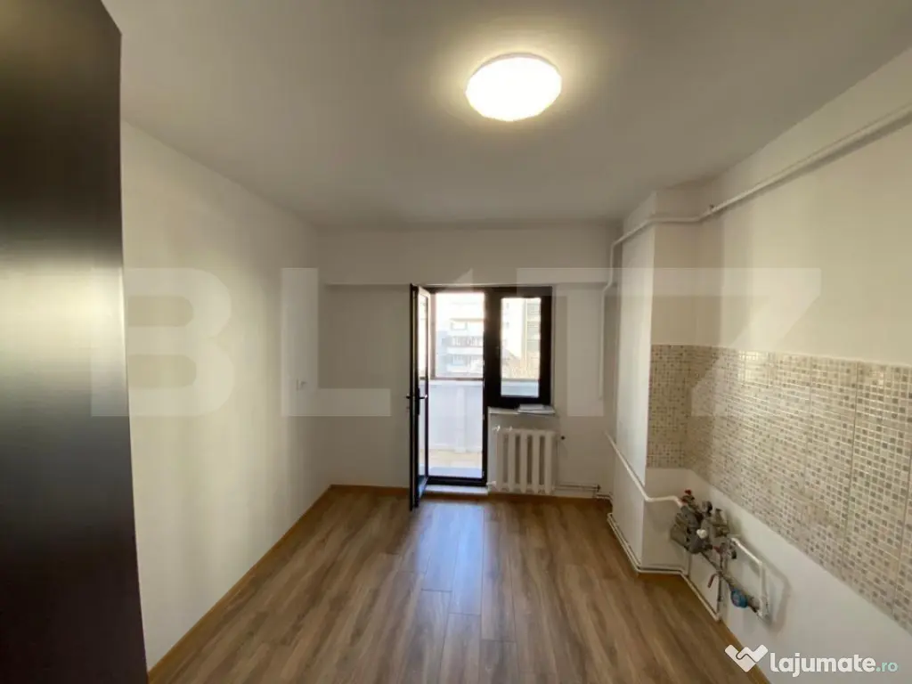 Apartament 3 camere, 80 mp, pretabil spatiu birouri, zona Ul - Craiova (Dolj)