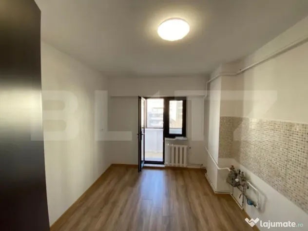 Apartament 3 camere, 80 mp, pretabil spatiu birouri, zona Ul - Craiova (Dolj)