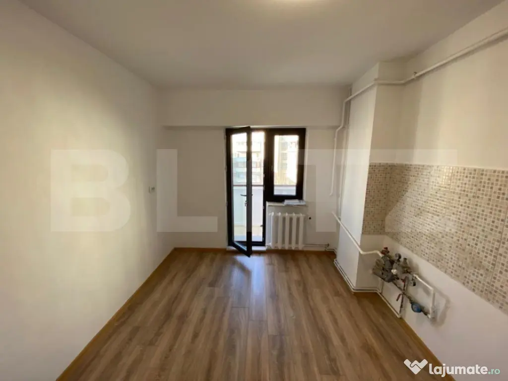 Apartament 3 camere, 80 mp, pretabil spatiu birouri, zona Ul - Craiova (Dolj)