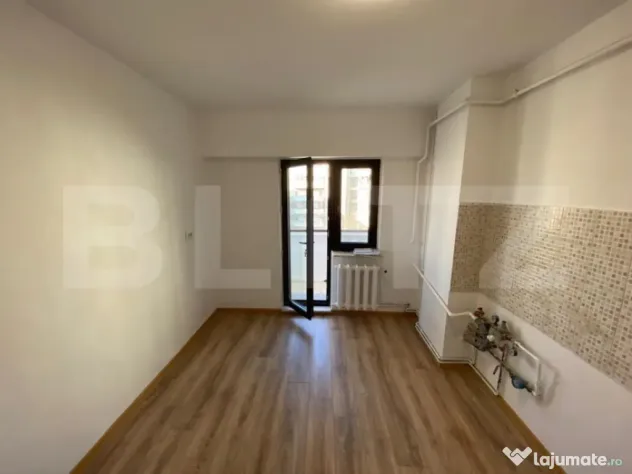 Apartament 3 camere, 80 mp, pretabil spatiu birouri, zona Ul - Craiova (Dolj)