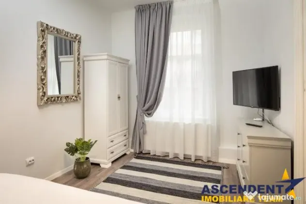 Casa cu 3 apartamente transfer afacere, locuri parcare, Ce - Brasov (Brasov)