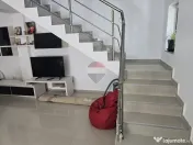 De Vânzare Casă - Duplex cu 3 camere 