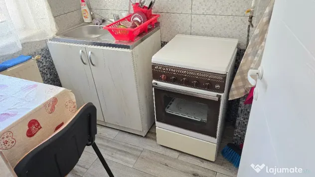 Vand garsoniera Deva, Marasti, suprafata utila 28 mp, etaj 3, mobilata - Deva (Hunedoara)