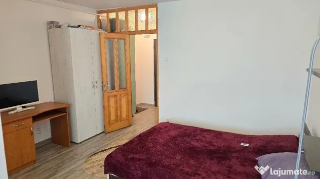 Vand garsoniera Deva, Marasti, suprafata utila 28 mp, etaj 3, mobilata - Deva (Hunedoara)