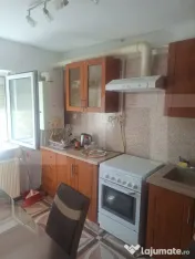 Inchiriez apartament 3 camere in Lugoj,et 2,Strand