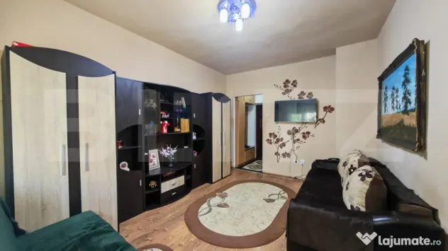 Apartament cu 2 camere,semidecomandat ,zona Rogerius - Oradea (Bihor)