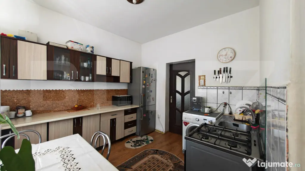 Apartament cu 2 camere,semidecomandat ,zona Rogerius - Oradea (Bihor)
