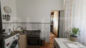 Apartament cu 2 camere,semidecomandat ,zona Rogerius 