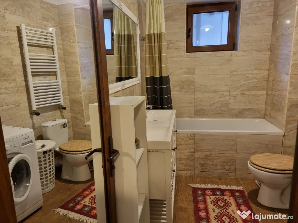 Inchiriez apartament 3 camere, 100mp, in vila, cu terasa si gradina - Constanta (Constanta)