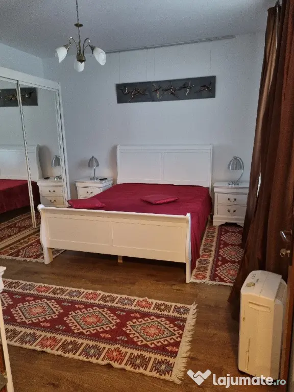 Inchiriez apartament 3 camere, 100mp, in vila, cu terasa si gradina - Constanta (Constanta)