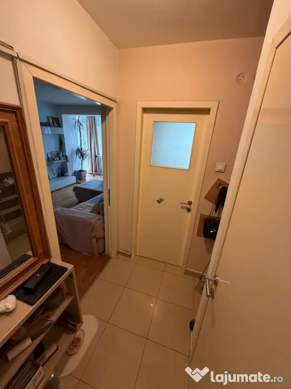 Calea Giulești, 2 camere, semidecomandat, etaj 4, suprafaț - Bucuresti (Bucuresti-Ilfov)