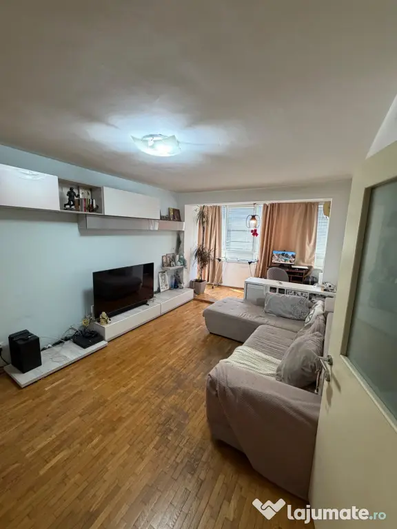 Calea Giulești, 2 camere, semidecomandat, etaj 4, suprafaț - Bucuresti (Bucuresti-Ilfov)