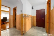3 camere decomandat, etaj 1, două balcoane 