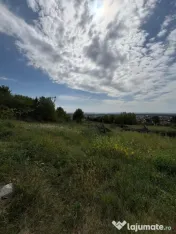 Teren intravilan 10 ari cu priveliște superbă – Str. Mir 
