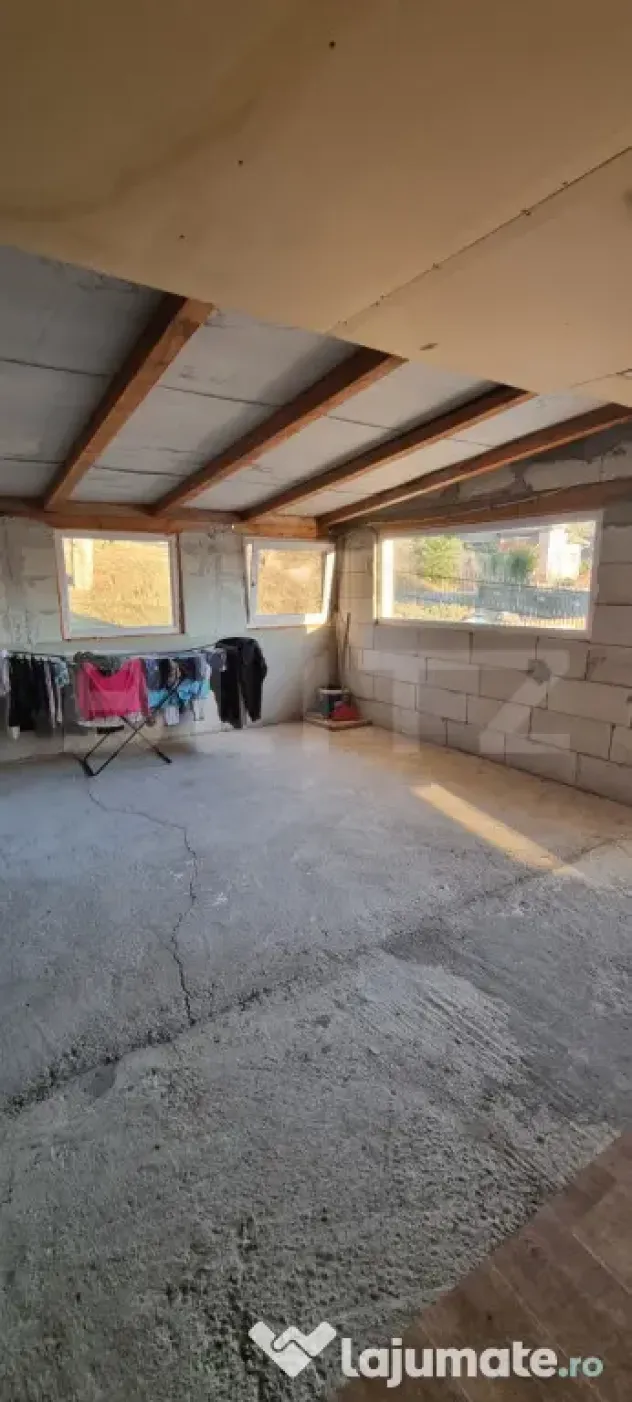 Casa primitoare cu 2 camere - Valea Larga (Mures)