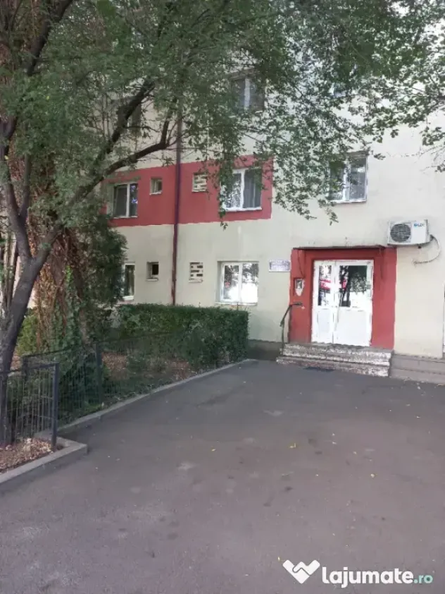 Inchirieri garsoniera 18m2. Pta Reșita
