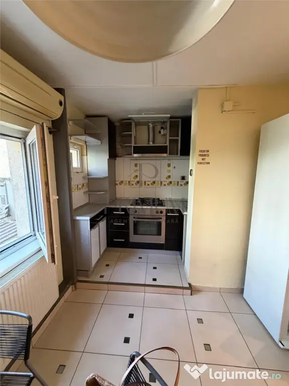 GIROCULUI - ET 1 - BLOC IZOLAT - 3 CAM - 2 BAI - 2 BALCOANE - Timisoara (Timis)