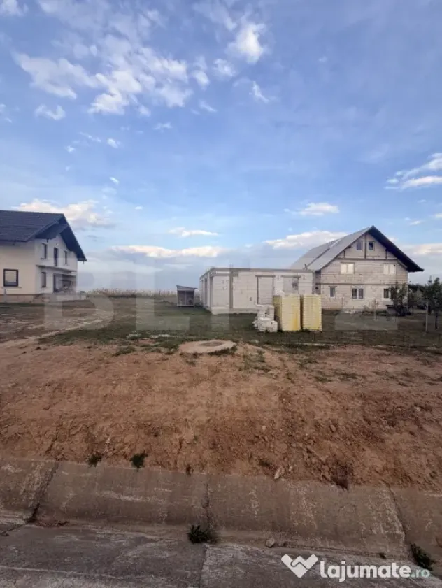 0% Comision | Casă 86 mp BCA + 10 Ari Teren, Berchisesti - - Suceava (Suceava)