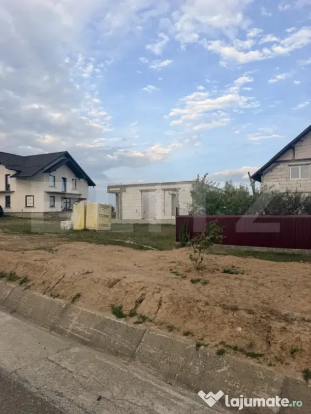 0% Comision | Casă 86 mp BCA + 10 Ari Teren, Berchisesti - - Suceava (Suceava)