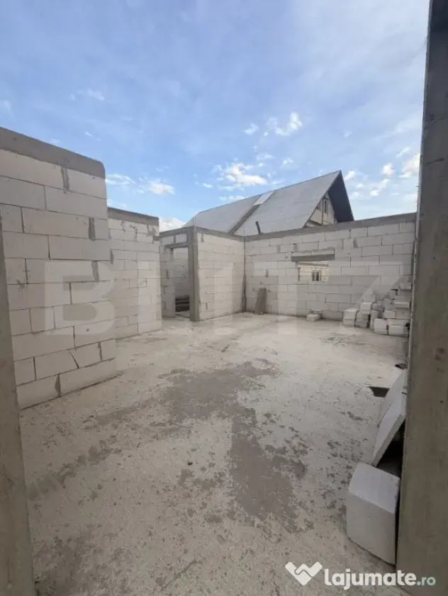 0% Comision | Casă 86 mp BCA + 10 Ari Teren, Berchisesti - - Suceava (Suceava)