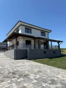 Casa Chinteni, individuala, cu demisol 500 mp teren