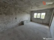 Apartament 3 camere decomandat, gata de renovat, Zona Freido
