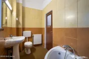 Carol Davila - Casa de familie in Cotroceni, 232 mp, 10 camere 
