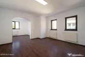 Carol Davila - Casa de familie in Cotroceni, 232 mp, 10 camere 