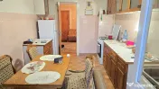 Vand apartament 3 camere dec, Deva, GARAJ, BOXA ,Imp. Traian, etaj 3