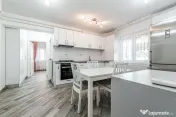 Apartament la cheie cu 2 camere decomandat central Comisi... 
