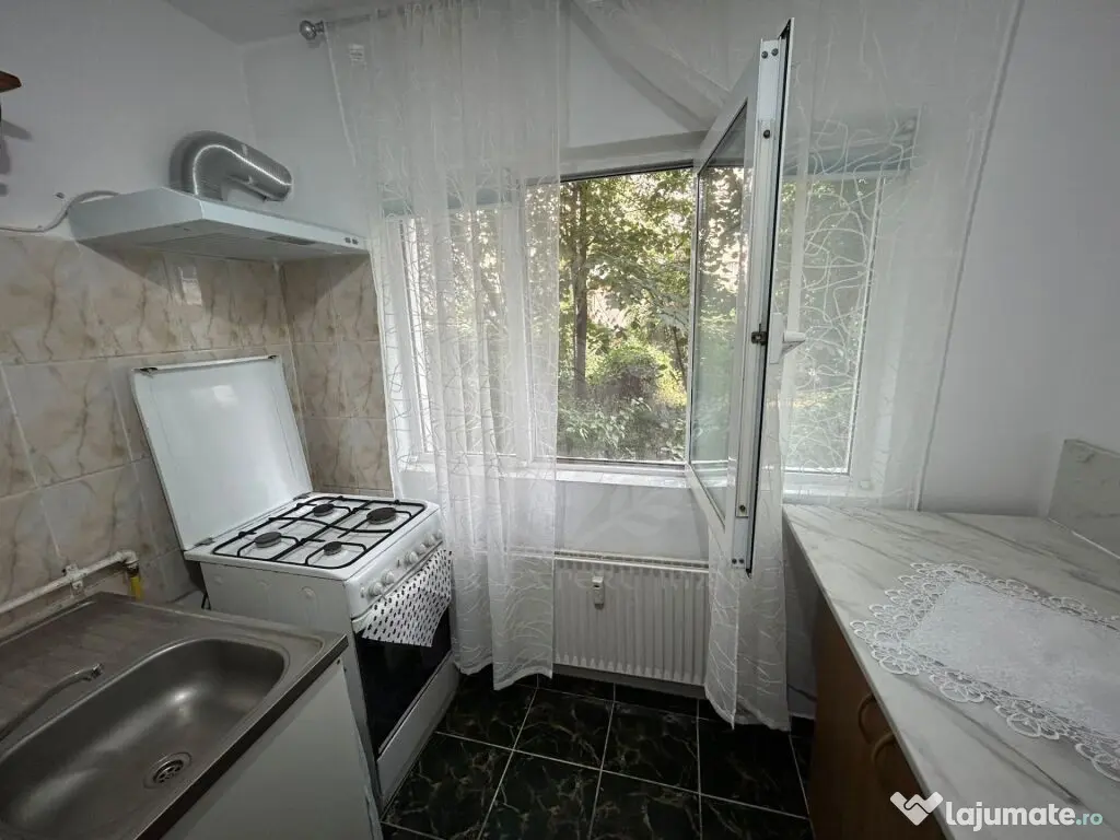 APARTAMENT 2 CAMERE //ZONA PALTINIS//INTRAREA REGIMENTULUI - Ploiesti (Prahova)
