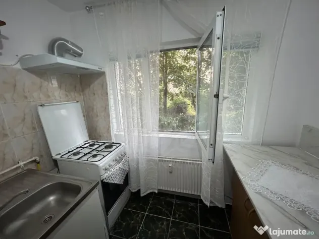 APARTAMENT 2 CAMERE //ZONA PALTINIS//INTRAREA REGIMENTULUI - Ploiesti (Prahova)