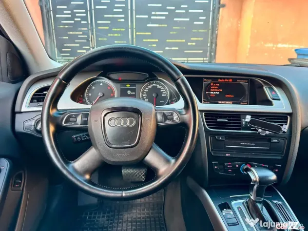 Audi A4 automat | 2.0 tdi | 2011 - Buhusi (Bacau)