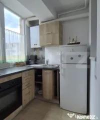 Apartament semidecomandat complet mobilat si utilat, zona Pa 