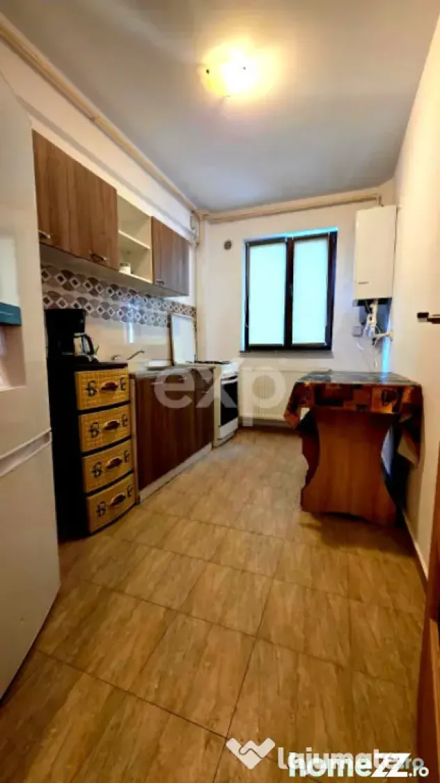 Apartament 2 camere decomandat, in Trivale Complex 3 Bloc No - Pitesti (Arges)
