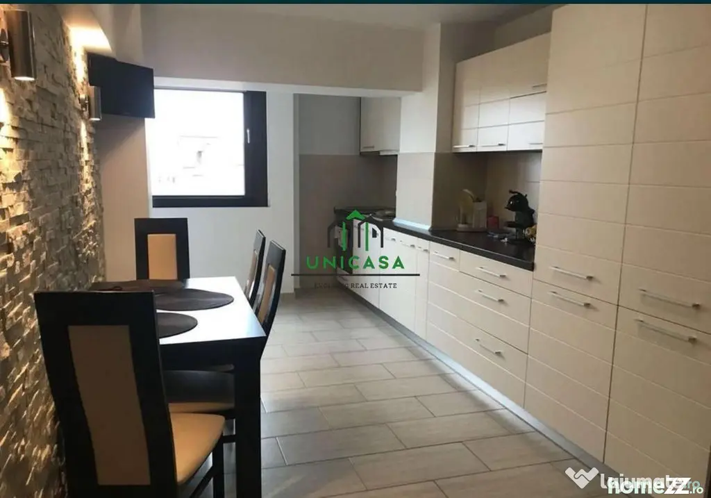 Apartament 4 camere - Zona Nord - Ramnicu Valcea (Valcea)
