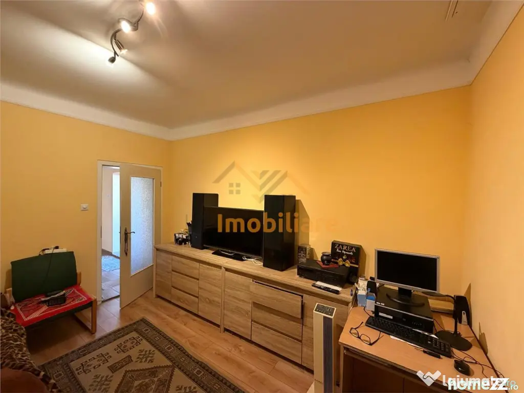CASA PLAN PARTER | TEREN 904 MP | ACCES AUTO | GHEORGHE DOJ - Oradea (Bihor)