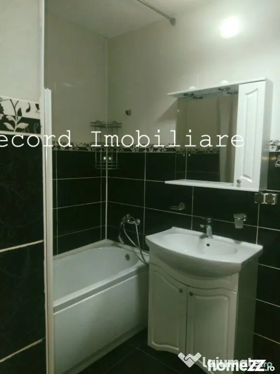 Apartament 3 camere 65 mp, etaj 1,parcare privata Parcul Poligonului - Cluj-Napoca (Cluj)