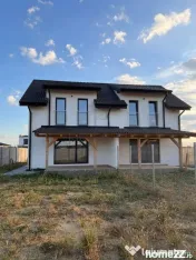Casa ideal#259; pentru familie – 81 mp utili 270 mp teren 