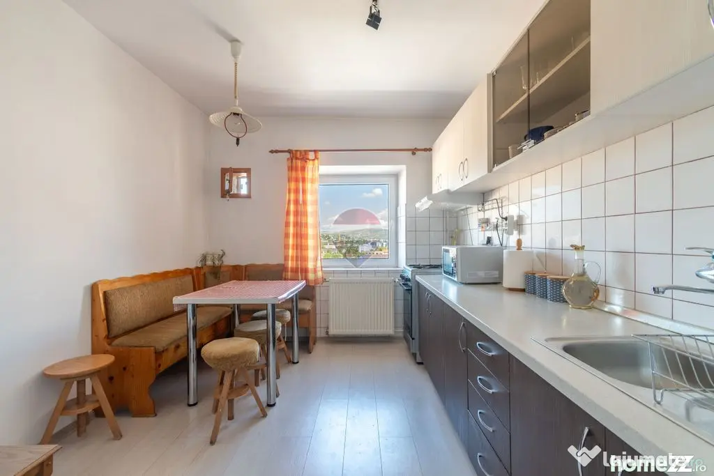 Apartament cu 2 camere decomandat de inchiriat Str.Bucure... - Cluj-Napoca (Cluj)