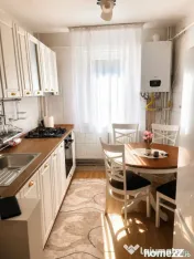 Apartament 3 camere de închiriat – Strada Independenței, 