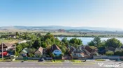 Casă 3 camere, teren 1.651 mp, vedere spre lac, Feldioara 