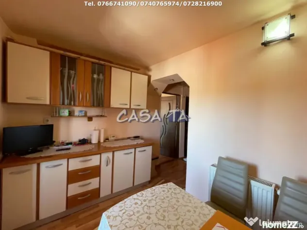 Apartament 3 Camere, Etaj 4 (cu acoperis), Bd. Ecaterina Teo - Targu Jiu (Gorj)