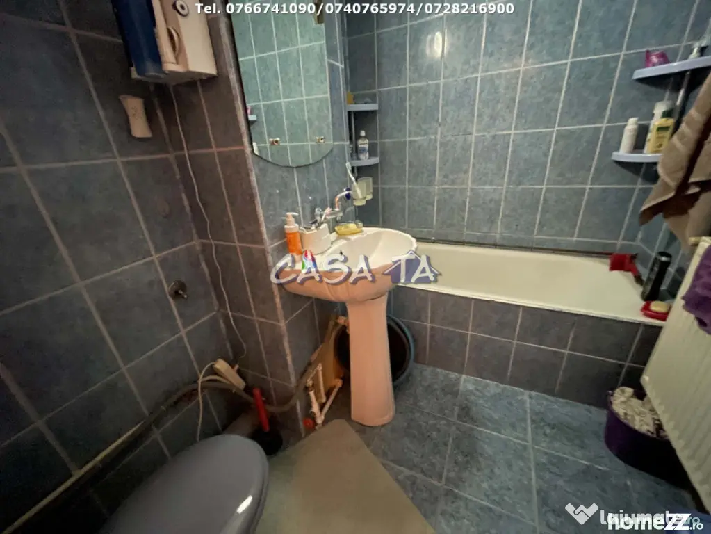 Apartament 3 Camere, Etaj 4 (cu acoperis), Bd. Ecaterina Teo - Targu Jiu (Gorj)
