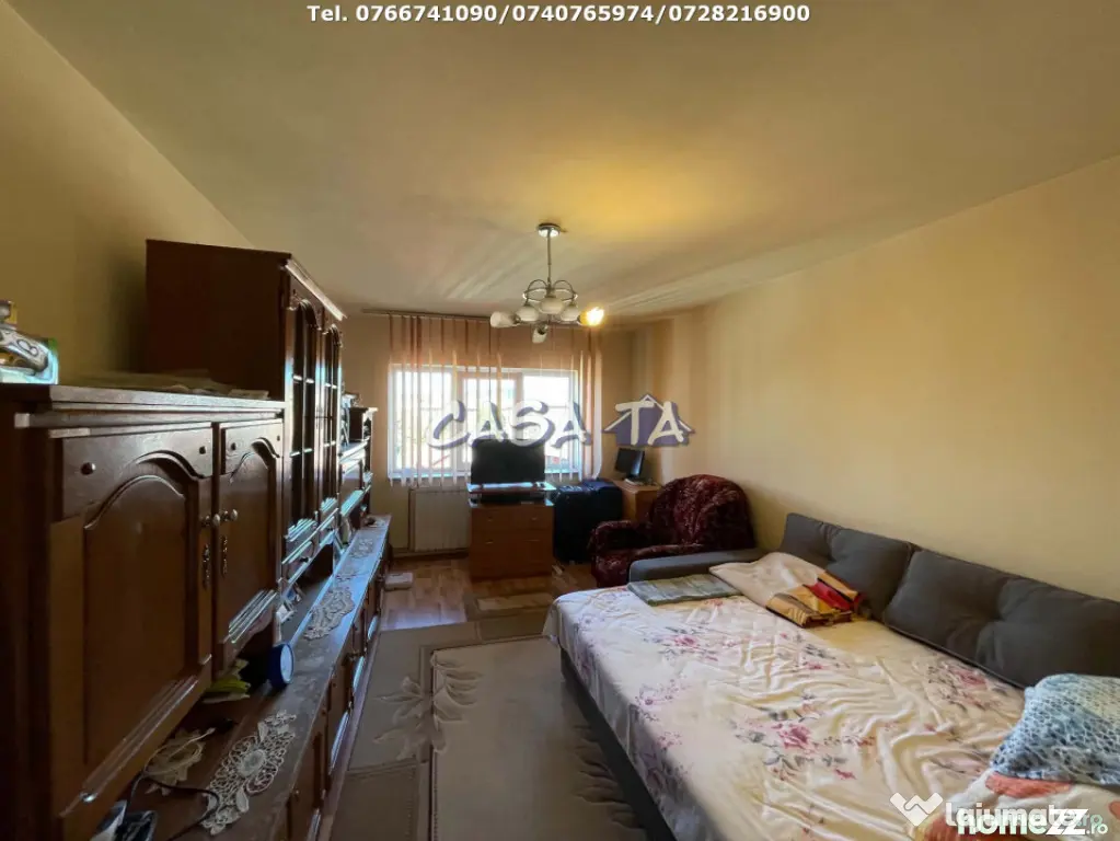 Apartament 3 Camere, Etaj 4 (cu acoperis), Bd. Ecaterina Teo - Targu Jiu (Gorj)